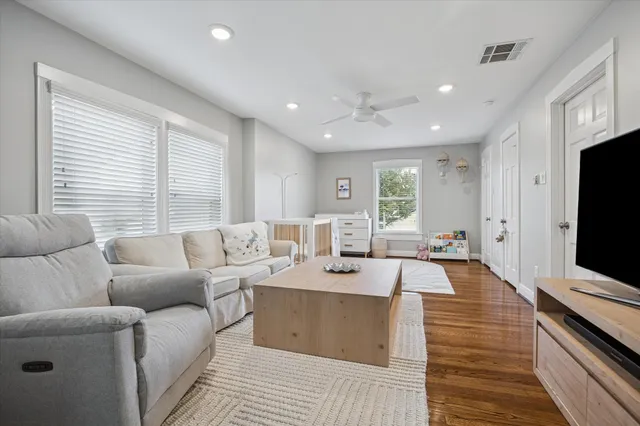 $4,750 | 2420 Nottingham Street, Houston, TX 77005