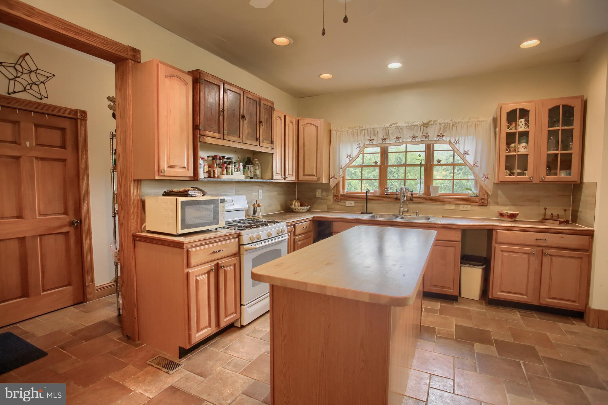 191 Moonshine Road Jonestown, PA 17038 - Photo 14 of 29 Gallery Image 14