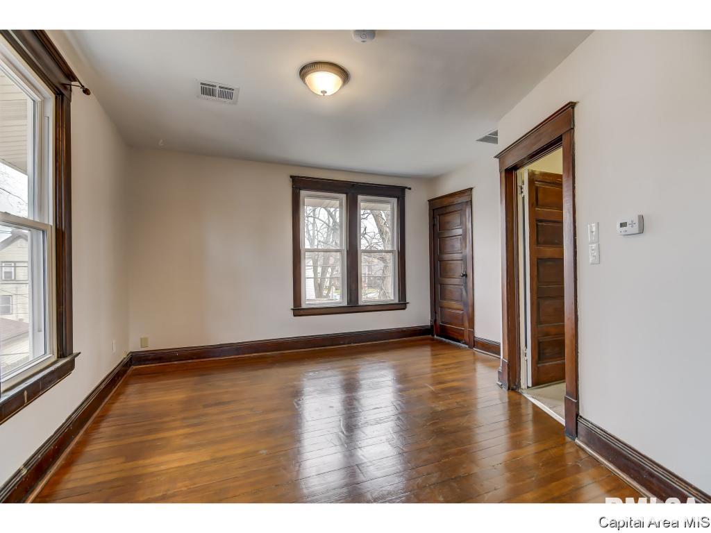 307 East Cedar Street Springfield, IL 62703 - Photo 16 of 36