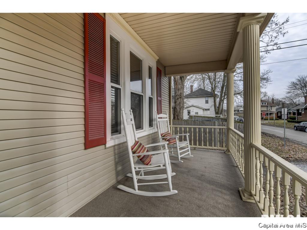 307 East Cedar Street Springfield, IL 62703 - Photo 3 of 36
