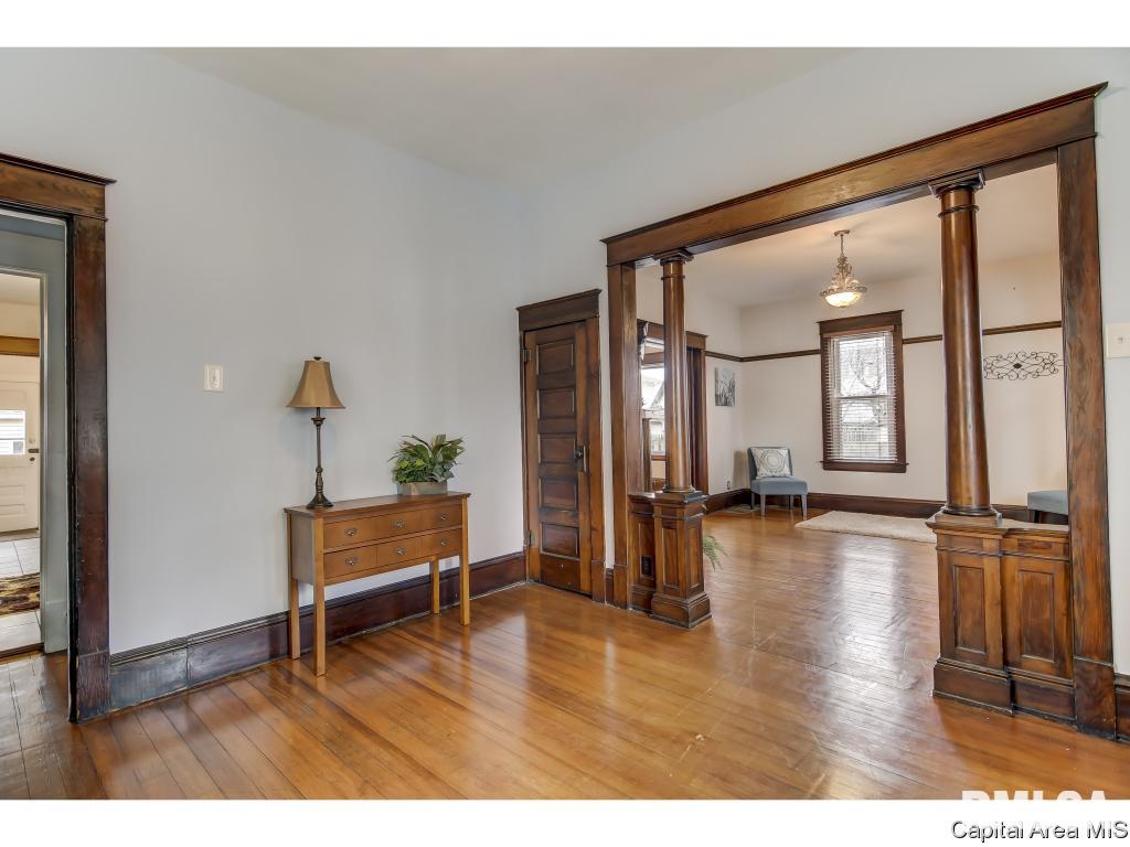307 East Cedar Street Springfield, IL 62703 - Photo 6 of 36