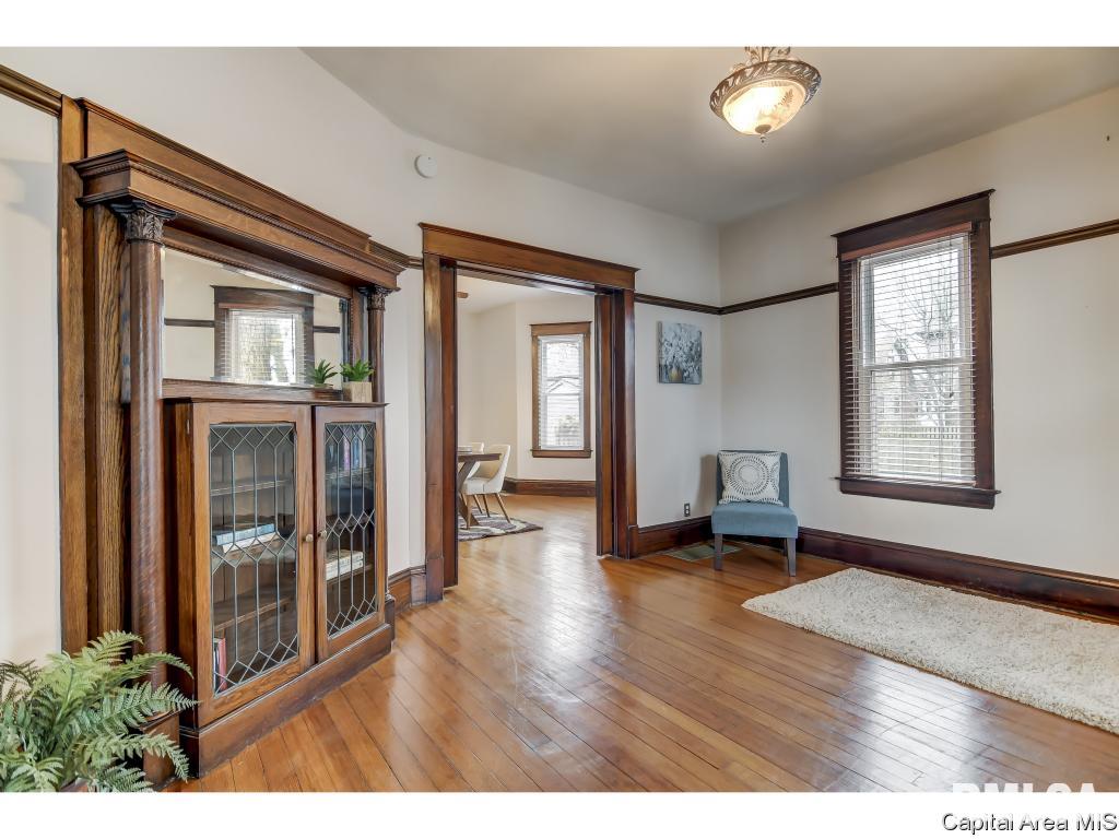 307 East Cedar Street Springfield, IL 62703 - Photo 9 of 36