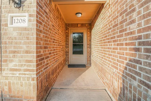 $2,195 | 1208 Bluffview Drive, Hutchins, TX 75141