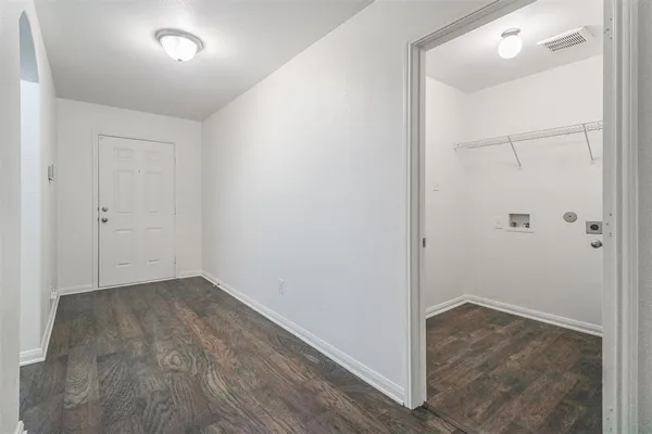 $2,195 | 1208 Bluffview Drive, Hutchins, TX 75141