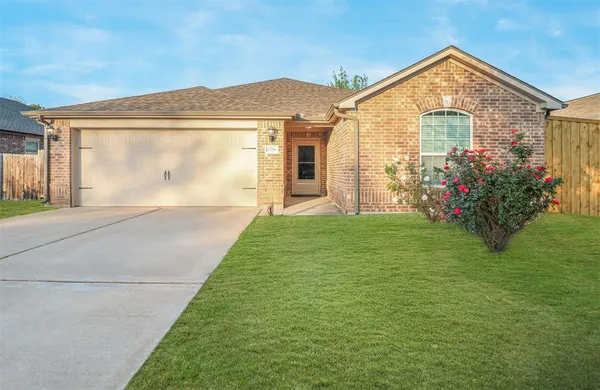 $2,195 | 1208 Bluffview Drive, Hutchins, TX 75141