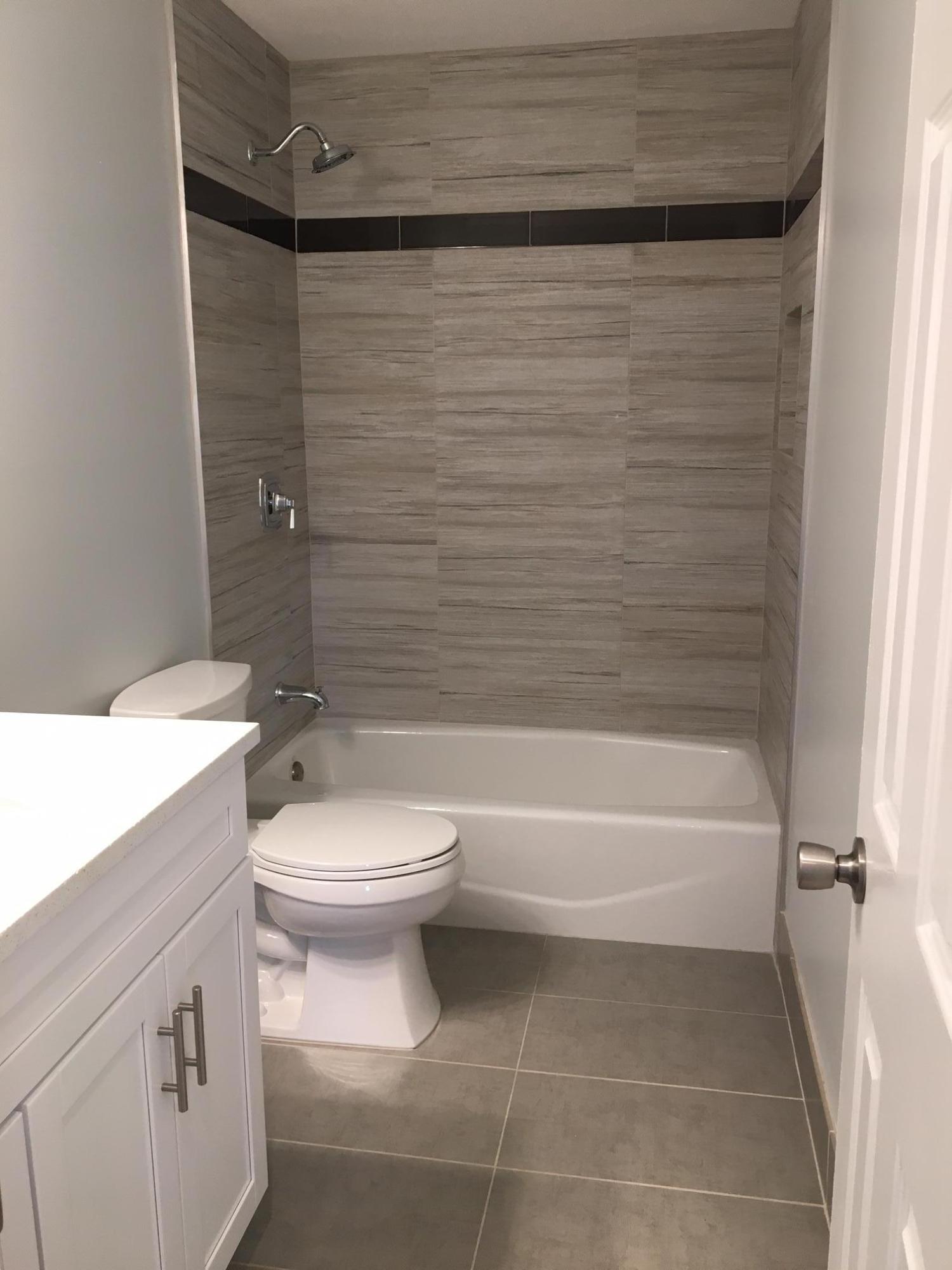 19735 Colorado Circle Boca Raton, FL 33434 - Photo 6 of 10 first bathroom