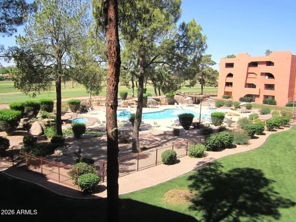 $1,800 | 12212 North Paradise Village Parkway West, Unit 347, Phoenix, AZ 85032