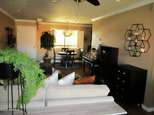 $1,800 | 12212 North Paradise Village Parkway West, Unit 347, Phoenix, AZ 85032