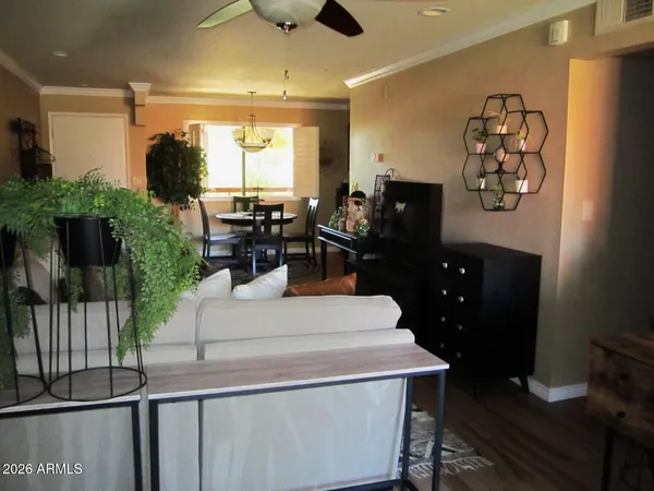 $1,800 | 12212 North Paradise Village Parkway West, Unit 347, Phoenix, AZ 85032