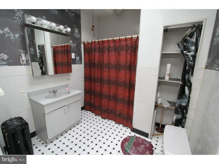 704 Wynnewood Road Philadelphia, PA 19151 - Photo 20 of 25 Gallery Image 20