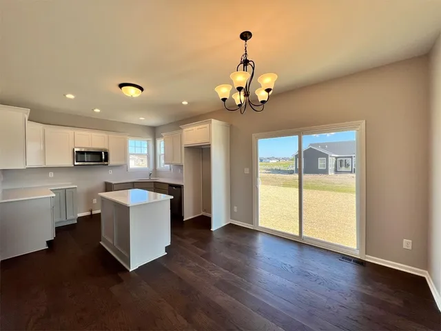 $413,900 | 5071 Stephen Lane, Lowell, IN 46356