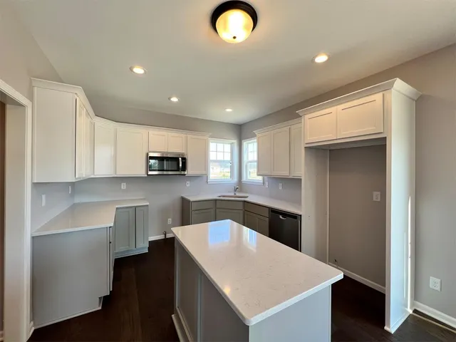 $413,900 | 5071 Stephen Lane, Lowell, IN 46356