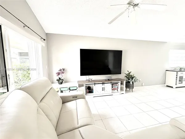 $3,970 | 4128 Sapphire Terrace, Weston, FL 33331