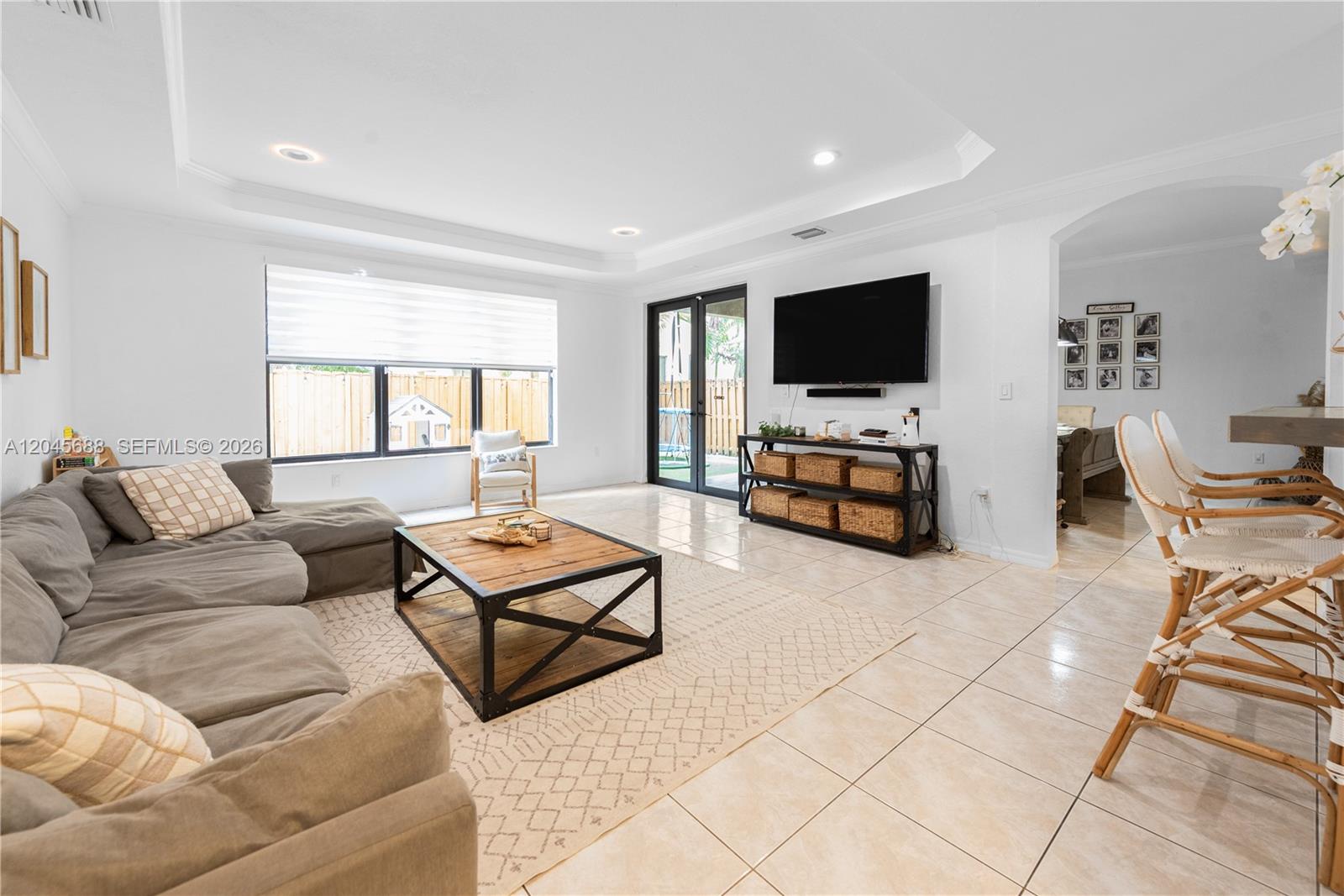 22807 Southwest 89th Path Cutler Bay, FL 33190 - Photo 2 of 43