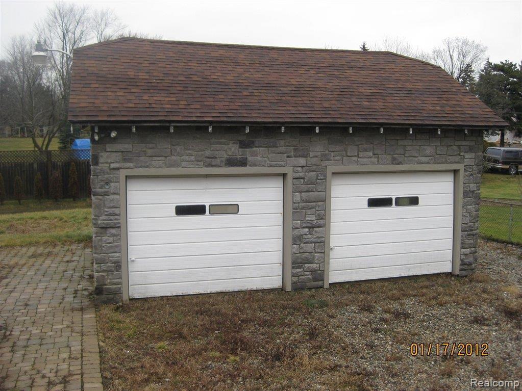 322 South Boulevard Rochester, MI 48307 - Photo 10 of 10 IMG_1515.JPG