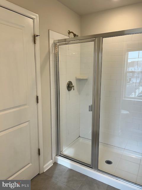 34 Rome Way Mount Laurel, NJ 08054 - Photo 16 of 25 a bathroom with a glass shower door