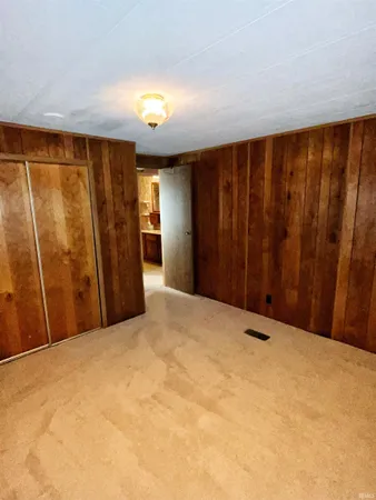 $225,000 | 1870 East 100 North, Washington, IN 47501