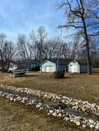 $225,000 | 1870 East 100 North, Washington, IN 47501