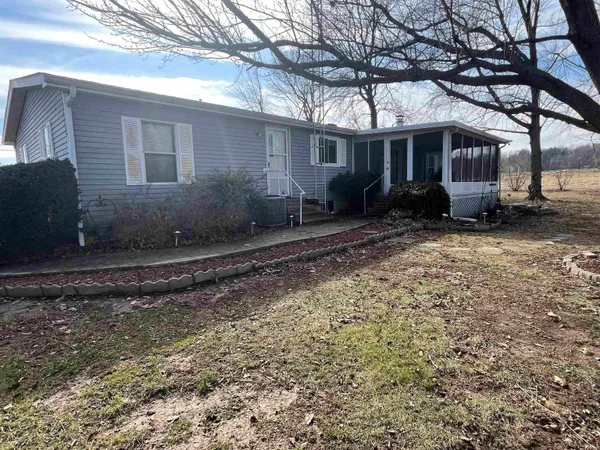 $225,000 | 1870 East 100 North, Washington, IN 47501