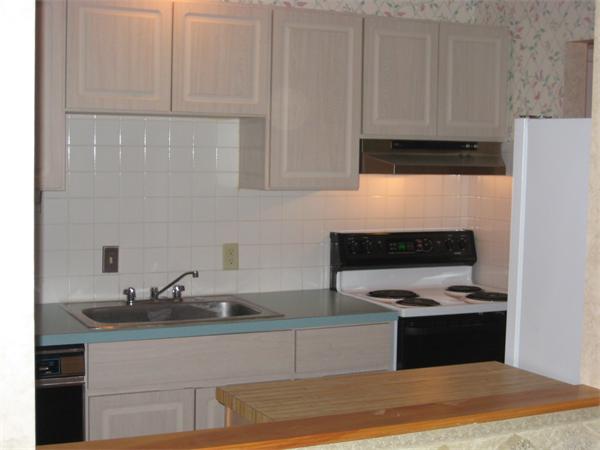 324 Russell Road, Unit 111 Westfield, MA 01085 - Photo 3 of 7 Gallery Image 3