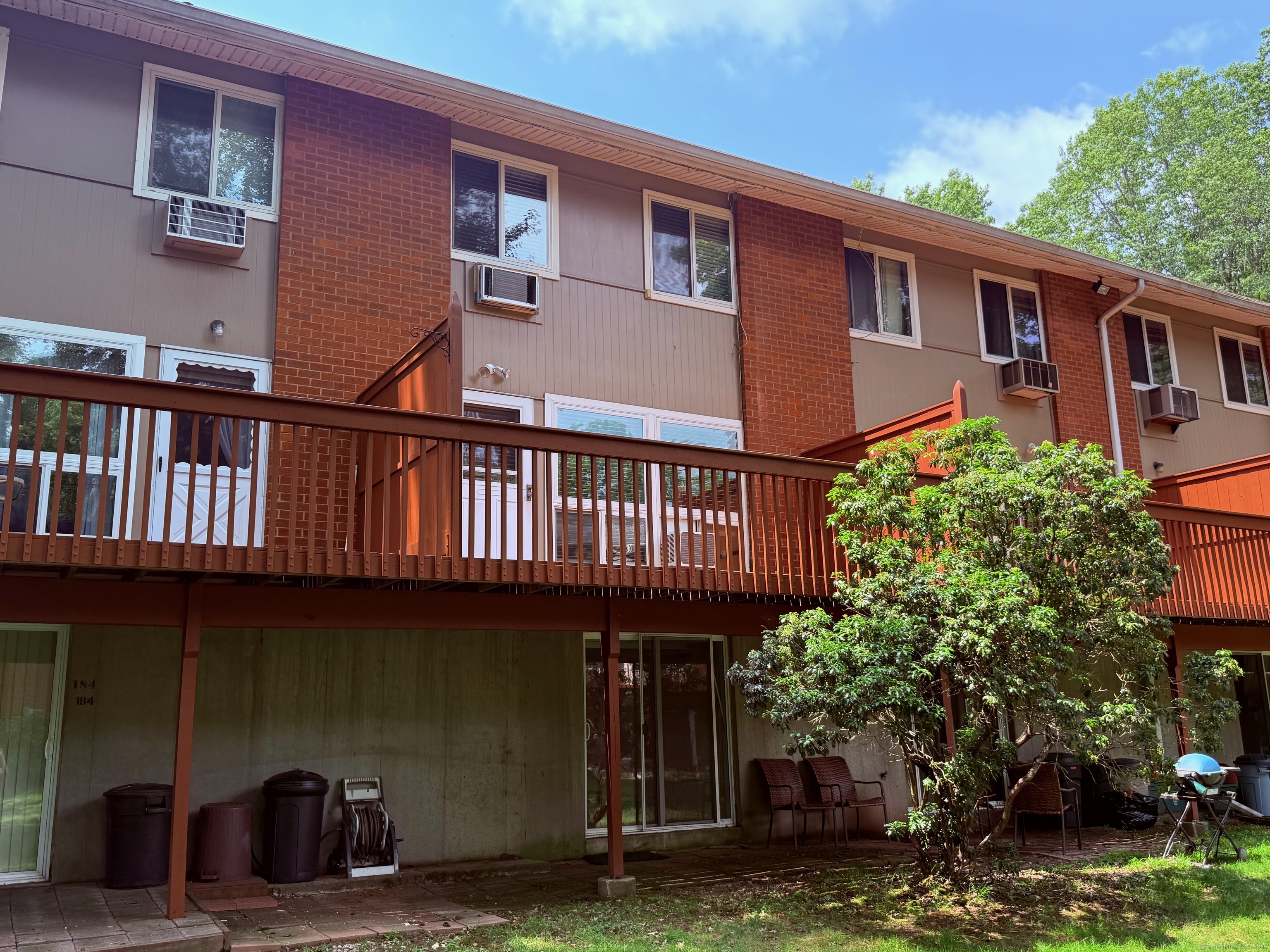 182 Worth Avenue Hamden, CT 06518 - Photo 33 of 36 a front view of a house with balcony