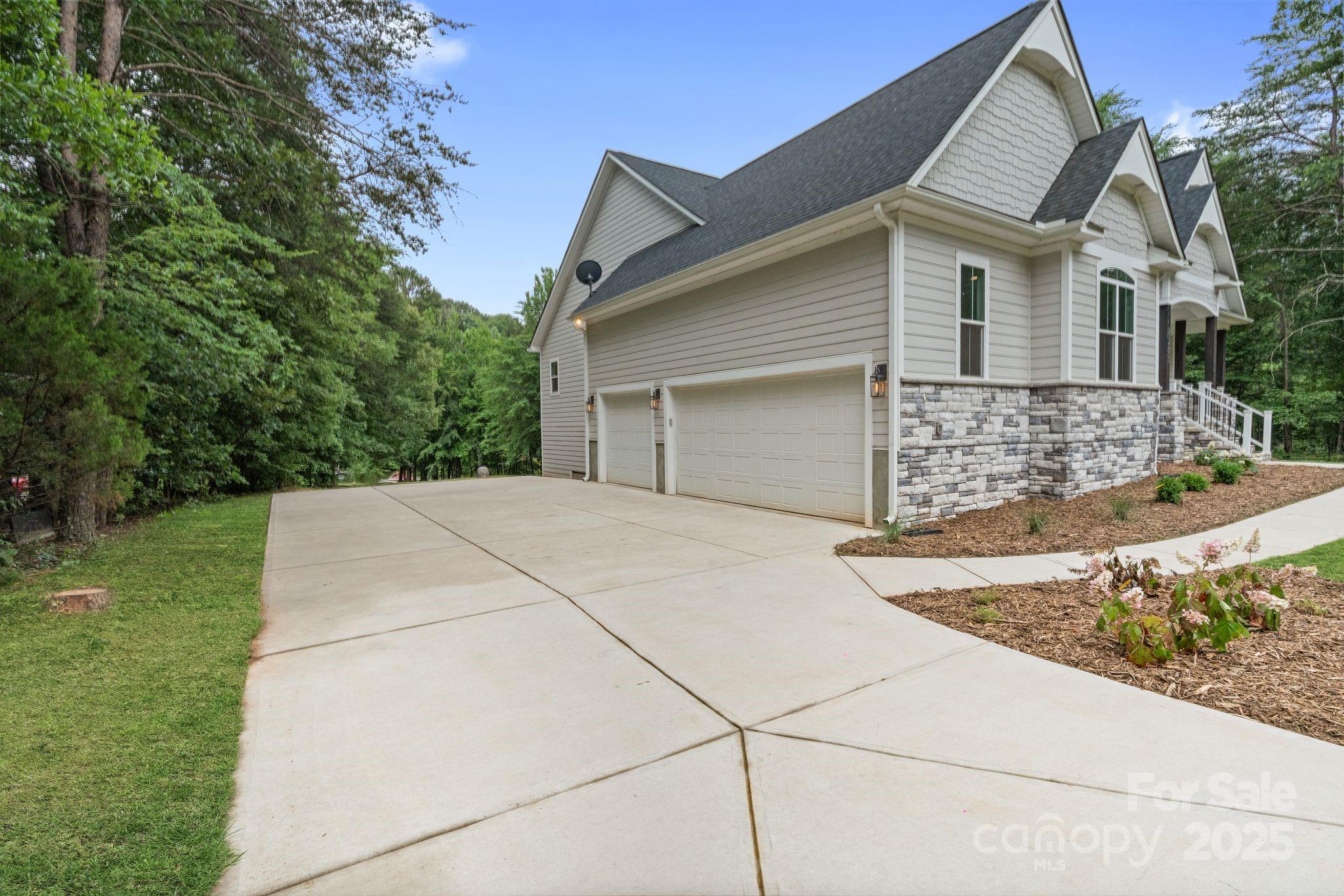 8283 Long Island Road Catawba, NC 28609 - Photo 4 of 40 Gallery Image 4