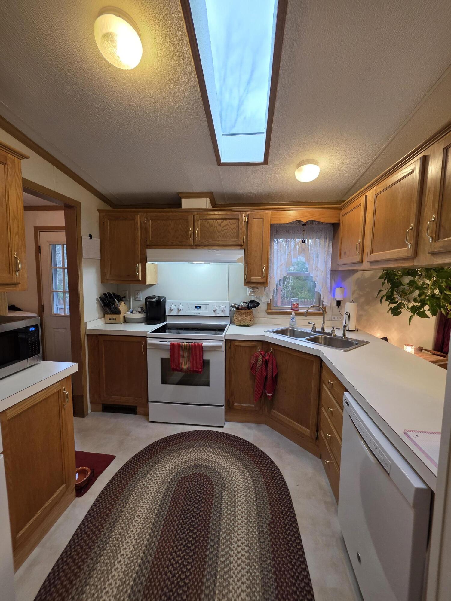 33 Higgins Road North Searsmont, ME 04973 - Photo 3 of 17 1000023731