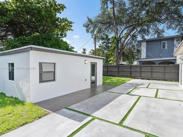 $4,200 | Design District, Miami, FL 33127