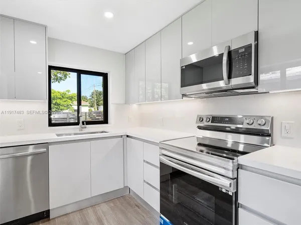$4,200 | Design District, Miami, FL 33127