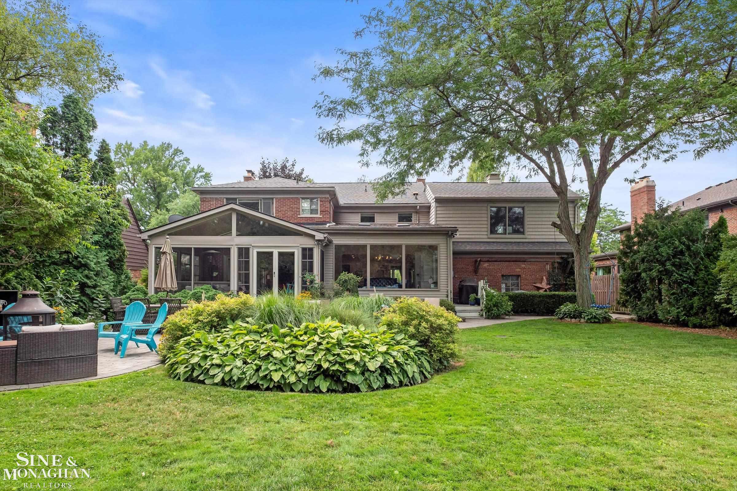 552 Middlesex Road Grosse Pointe, MI 48230 - Photo 50 of 60 50199096-FA2D3873-E4A2-4C32-ACC8-706682655F6C.JPG