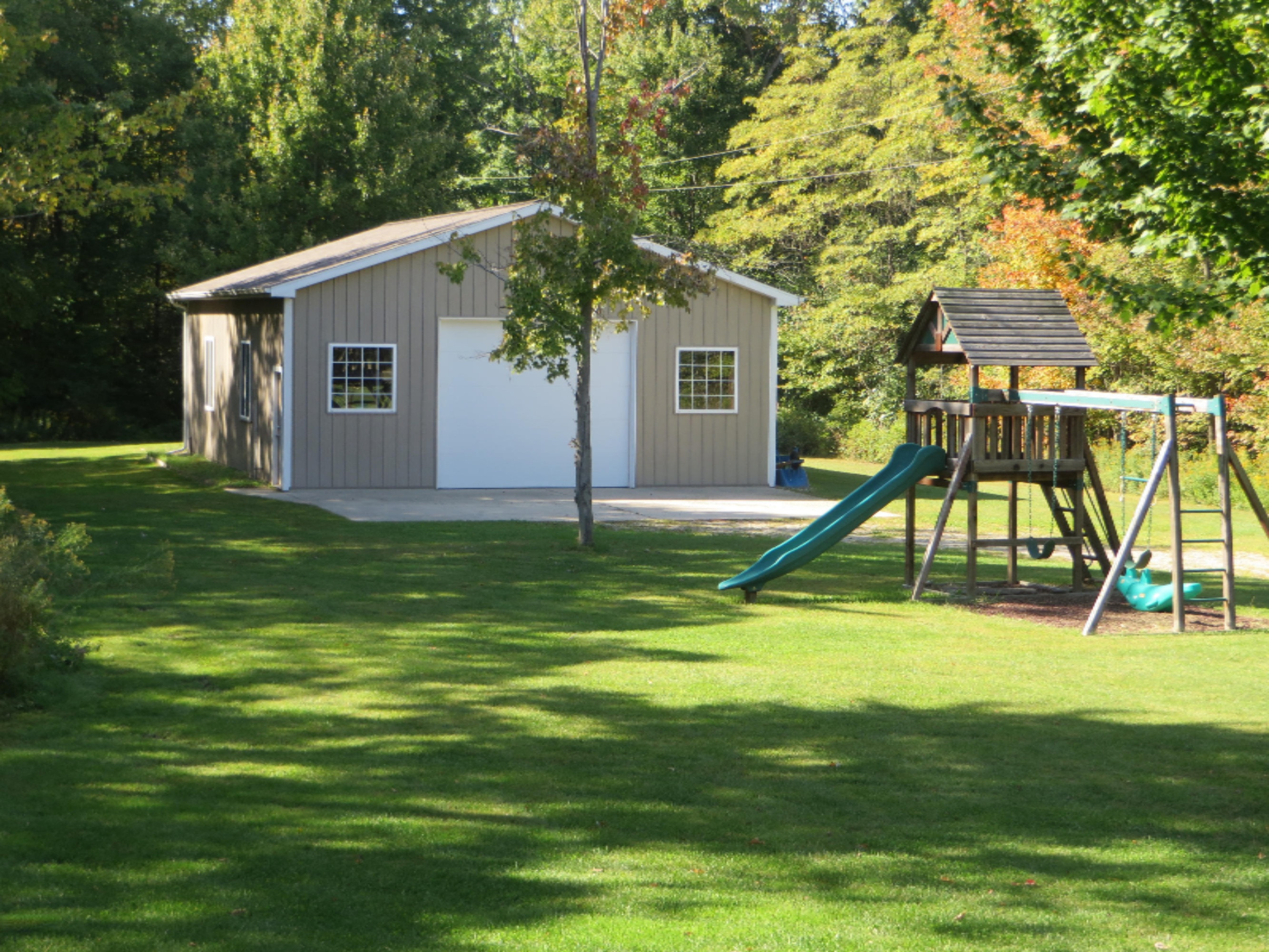 4272 Beeline Road Holland, MI 49423 - Photo 10 of 10 30' x 42' Finished Barn