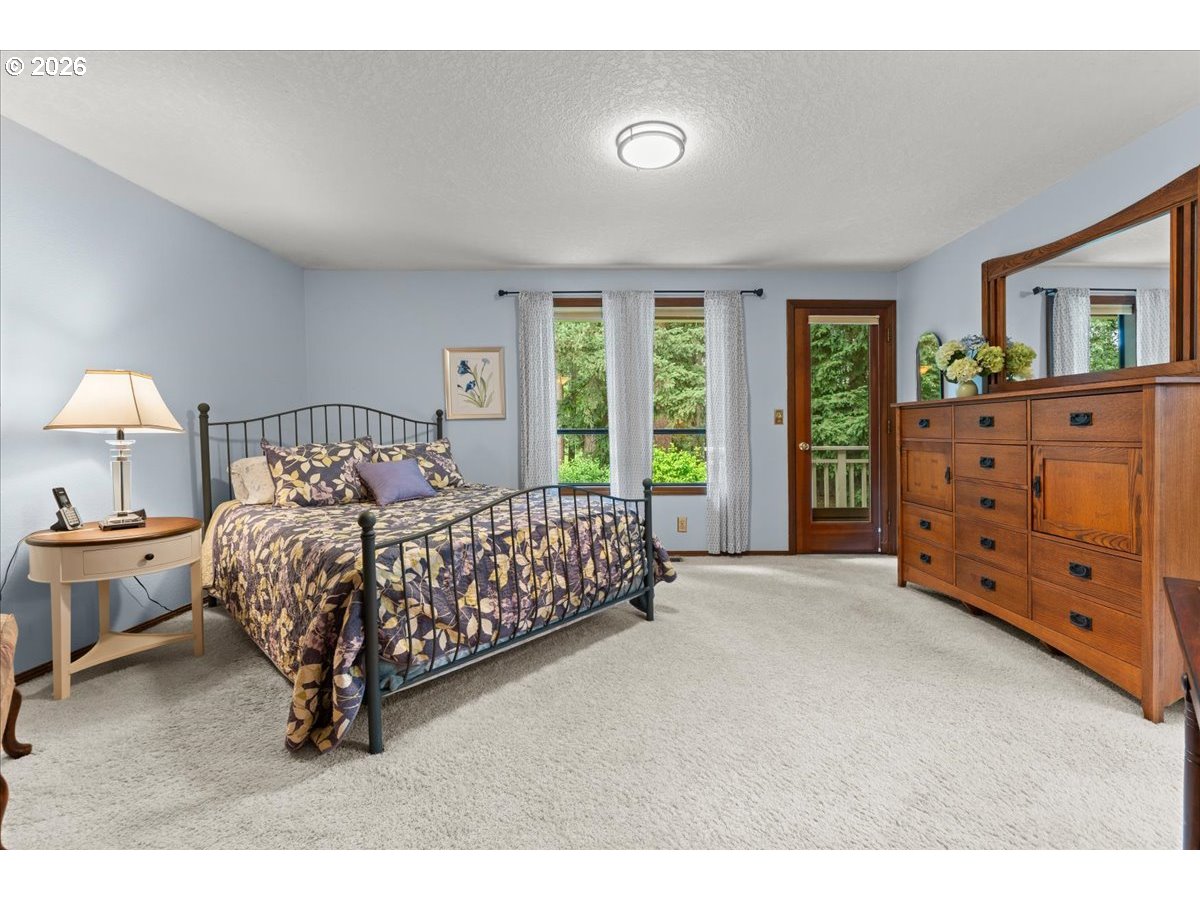 5725 Southwest Calusa Loop Tualatin, OR 97062 - Photo 19 of 43