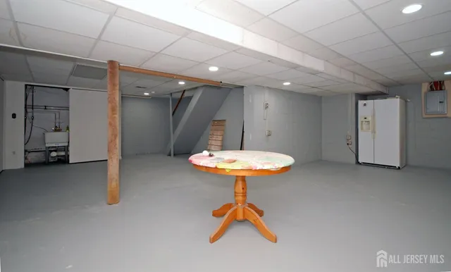 $3,000 | 1 Wellington Court, Sayreville, NJ 08872