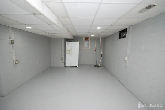 $3,000 | 1 Wellington Court, Sayreville, NJ 08872