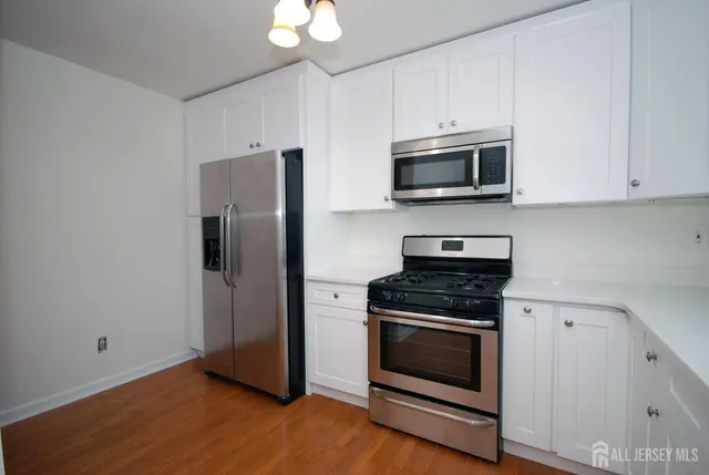 $3,000 | 1 Wellington Court, Sayreville, NJ 08872