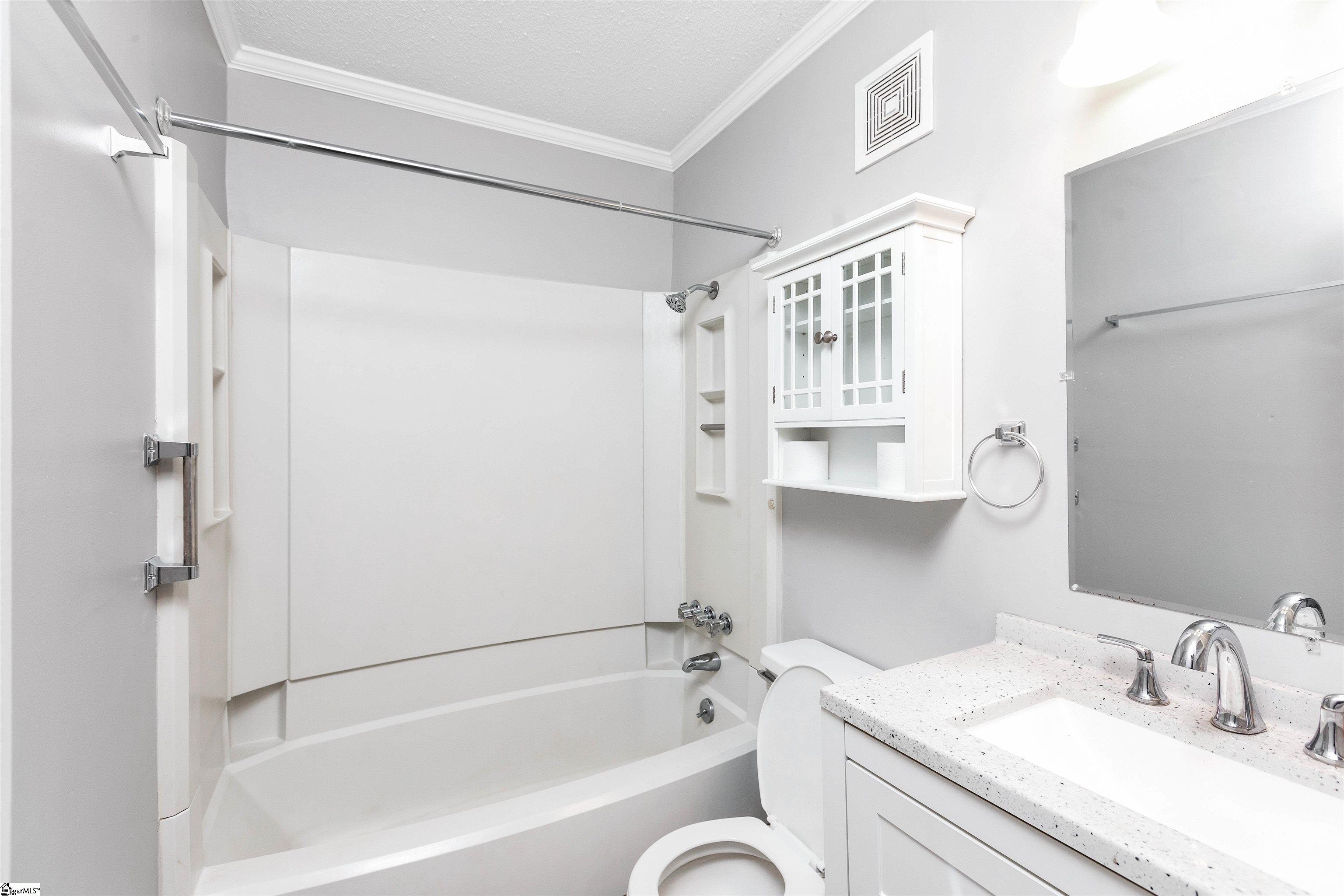 805 Stallings Road, Unit 113 Taylors, SC 29687 - Photo 13 of 22 Gallery Image 13