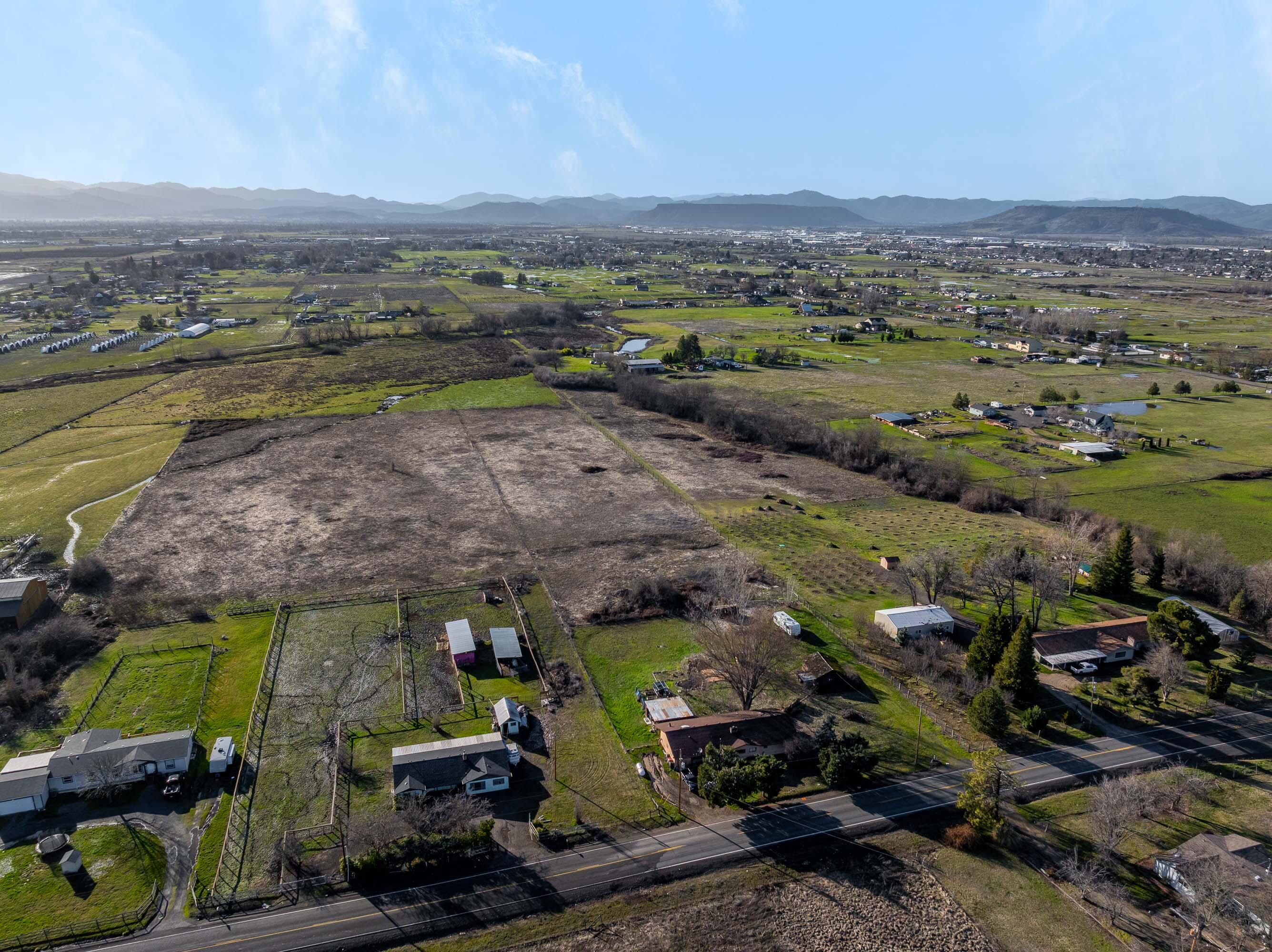 6475 Foothill Road Medford, OR 97502 - Photo 25 of 29 DRONE (1 of 5)