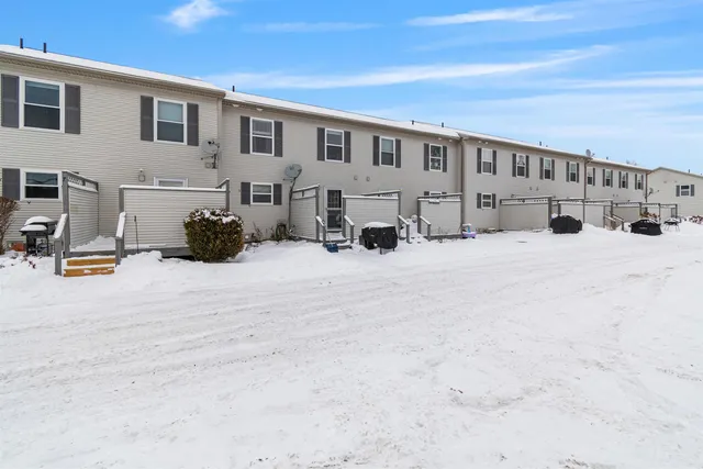 $329,000 | 12 Checkerberry Square, Unit 106, Milton, VT 05468