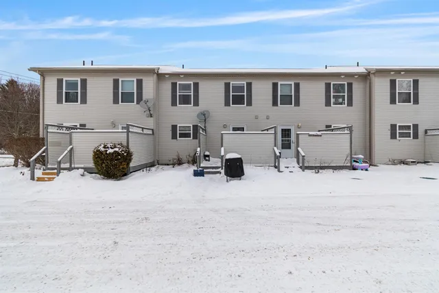 $329,000 | 12 Checkerberry Square, Unit 106, Milton, VT 05468