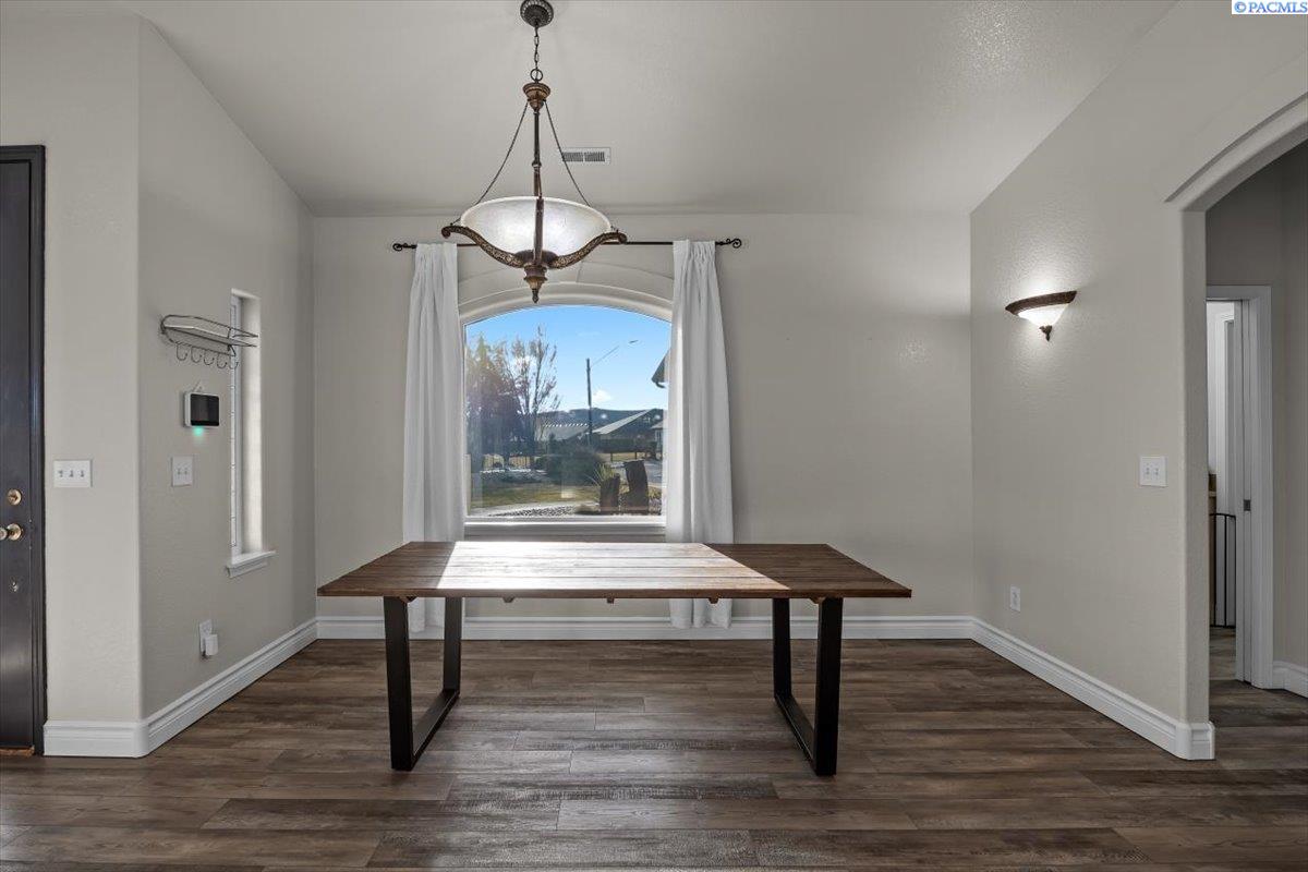 1315 Ridgeview Court Sunnyside, WA 98944 - Photo 14 of 40 Gallery Image 14