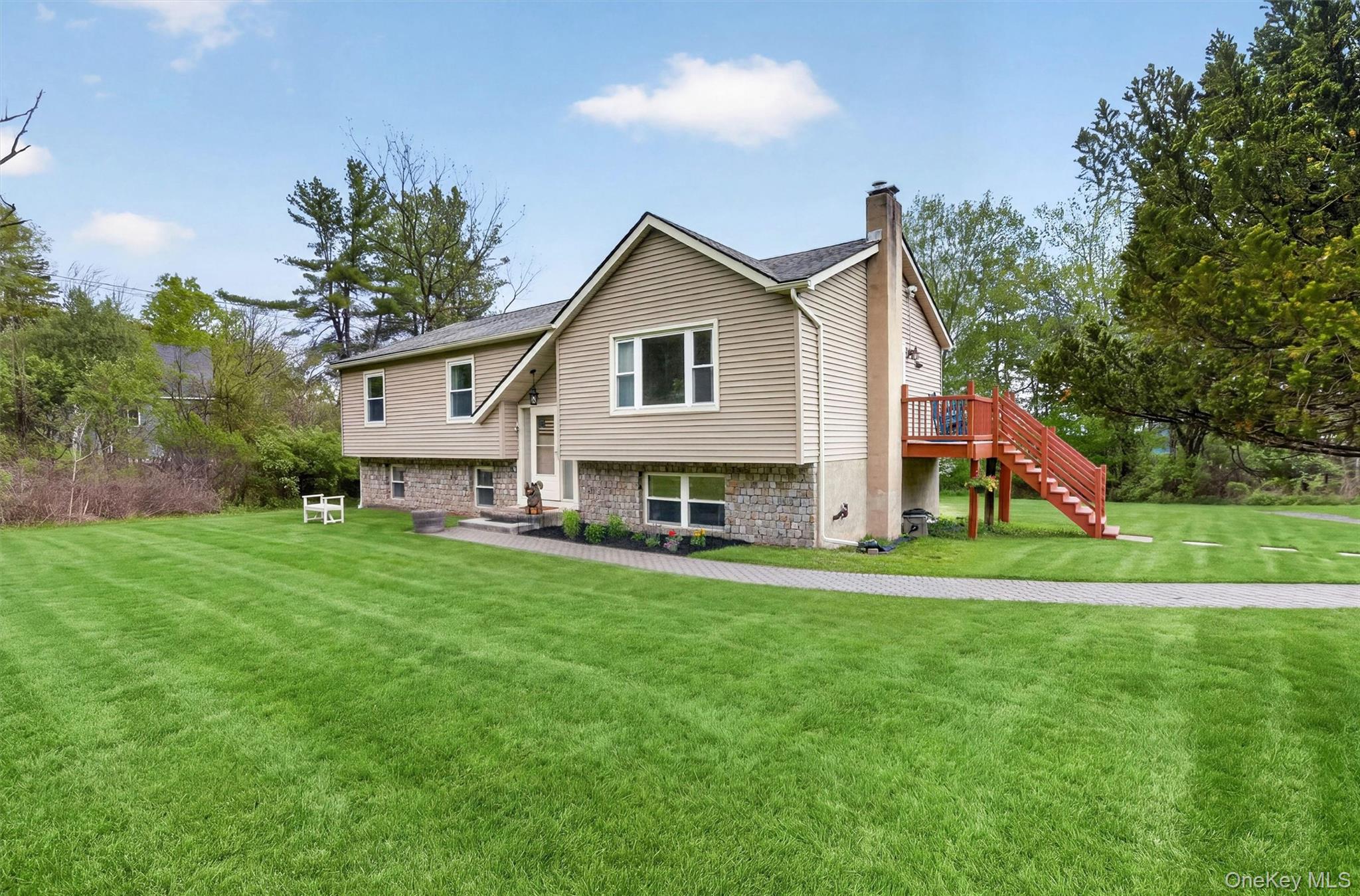 492 Newport Bridge Road Pine Island, NY 10969 - Photo 2 of 48