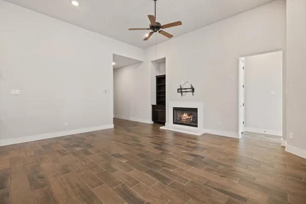 $2,350 | 13701 Ronald W Reagan Boulevard, Unit 99, Cedar Park, TX 78613