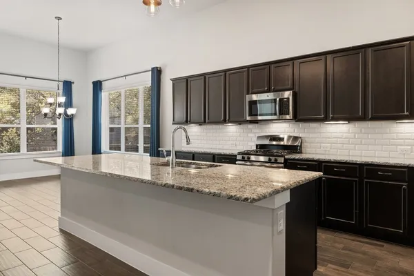 $2,350 | 13701 Ronald W Reagan Boulevard, Unit 99, Cedar Park, TX 78613