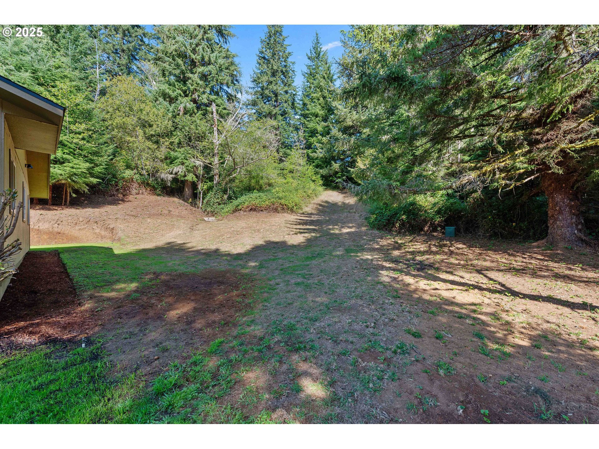 60422 Foxglove Road Coos Bay, OR 97420 - Photo 24 of 35
