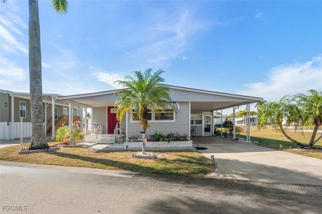 67 Percy Street Fort Myers, FL 33908 - Photo 5 of 36