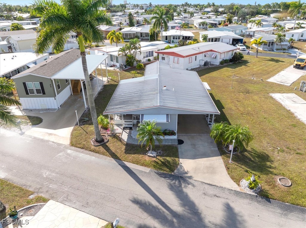 67 Percy Street Fort Myers, FL 33908 - Photo 6 of 36