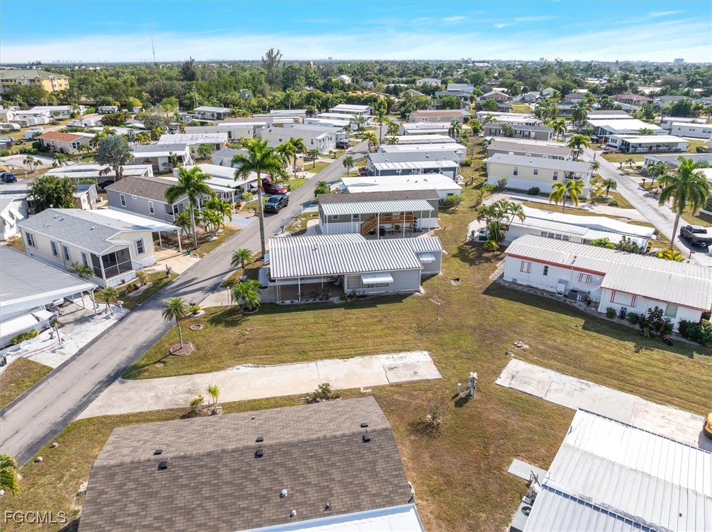 67 Percy Street Fort Myers, FL 33908 - Photo 8 of 36
