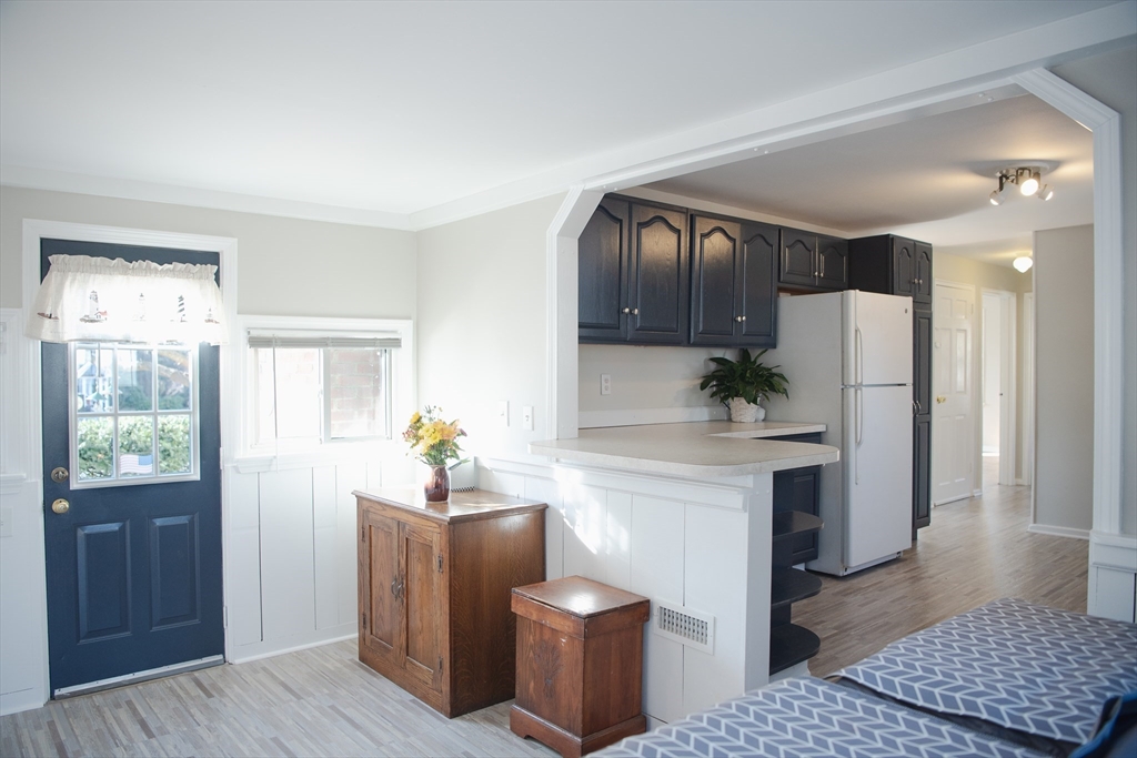6 Laurel Road Norwood, MA 02062 - Photo 13 of 40 Gallery Image 13