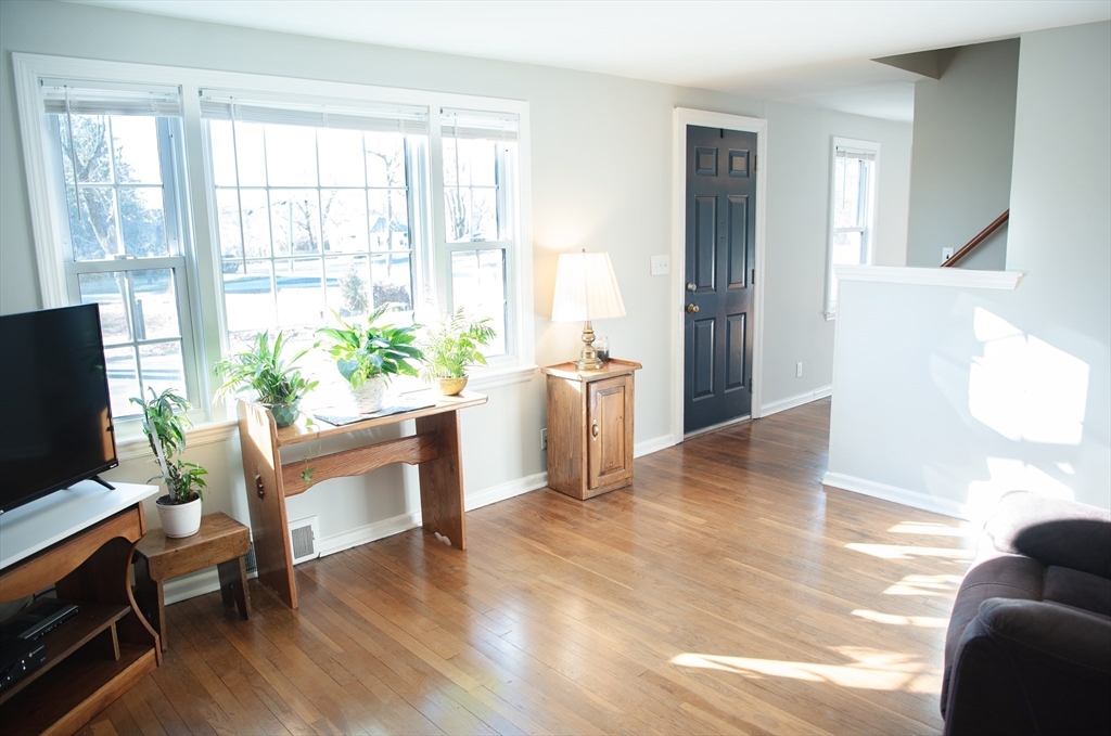 6 Laurel Road Norwood, MA 02062 - Photo 24 of 40 Gallery Image 24