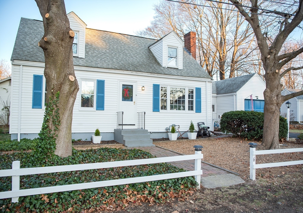 6 Laurel Road Norwood, MA 02062 - Photo 8 of 40 Gallery Image 8